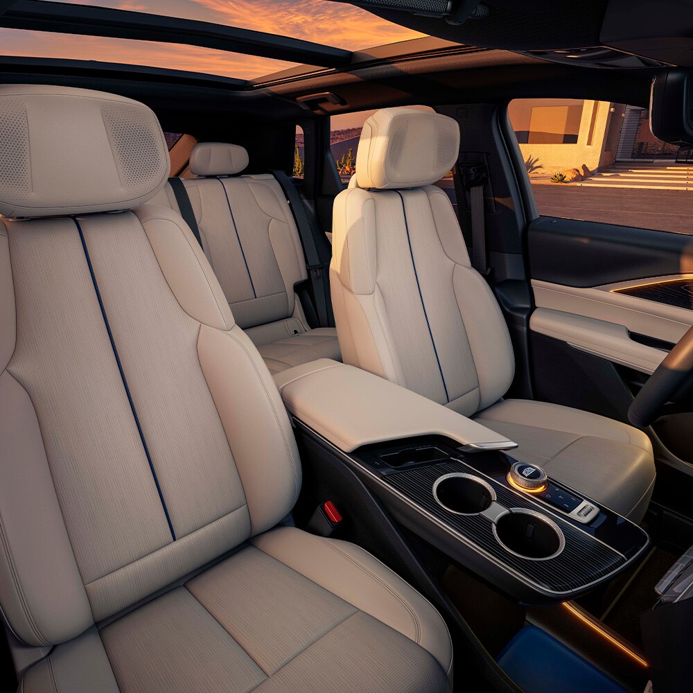 Asientos e interior de lujo en tu nueva SUV eléctrica, Cadillac Lyriq